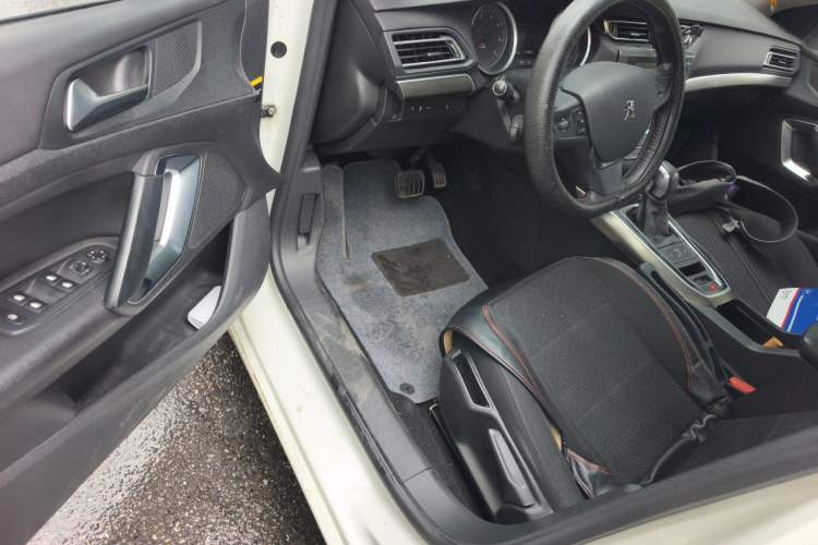 Used Peugeot 408 2016 1.6T Automatic Luxury Edition Driver Seat