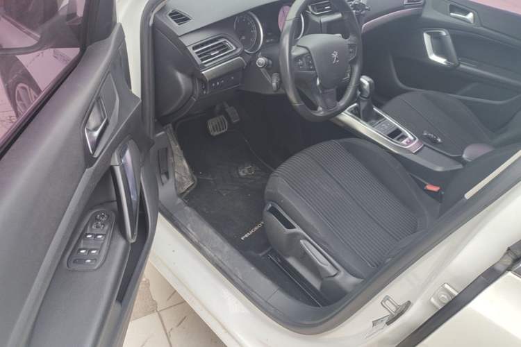 Used Peugeot 408 2016 1.6T Automatic Luxury Edition Driver Seat