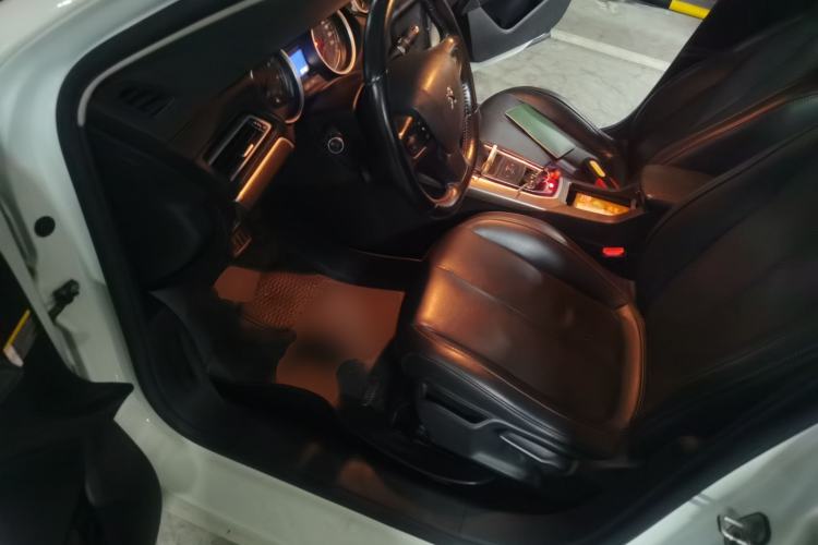 Used Peugeot 408 2016 1.6T Automatic Luxury Edition Driver Seat