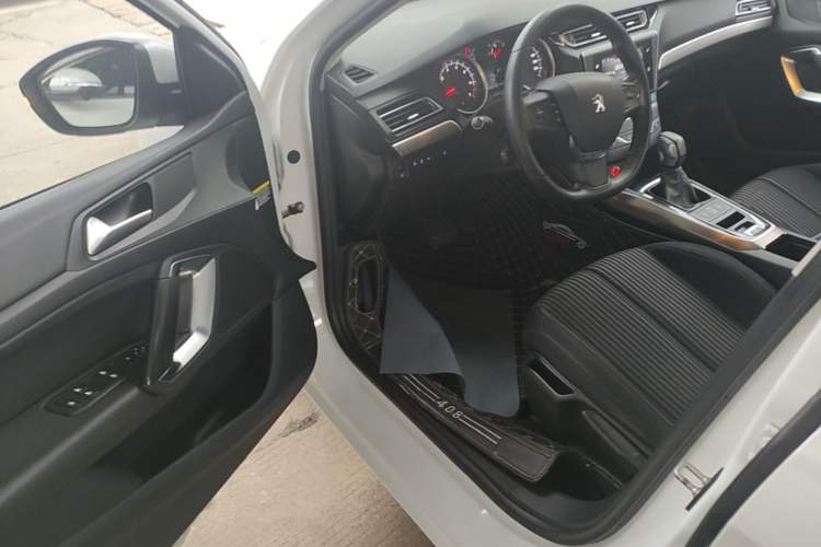 Used Peugeot 408 2016 1.6T Automatic Luxury Edition Driver Seat