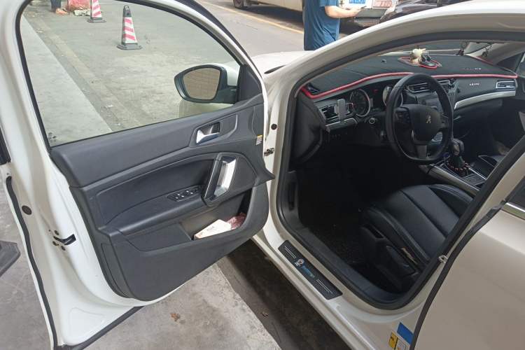 Used Peugeot 408 2016 1.6T Automatic Luxury Edition Driver Seat