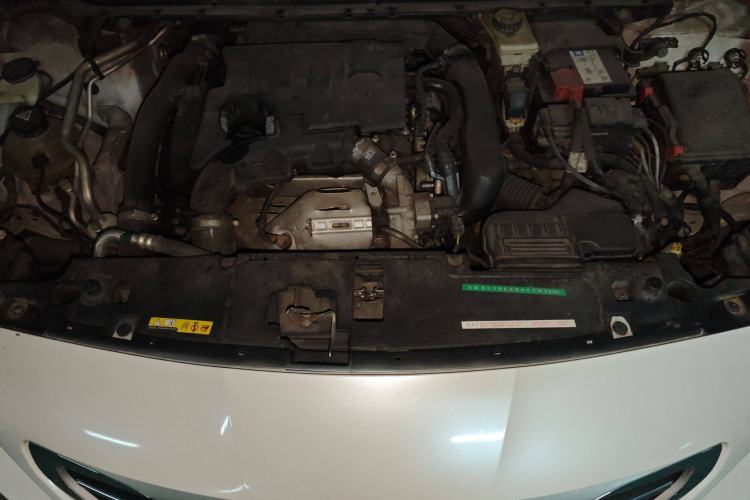 Used Peugeot 408 2016 1.6T Automatic Luxury Edition Engine Bay