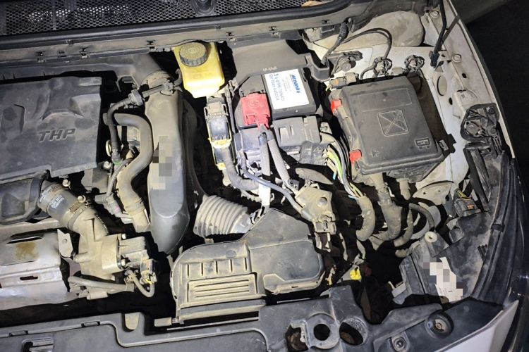 Used Peugeot 408 2016 1.6T Automatic Luxury Edition Engine Bay Left