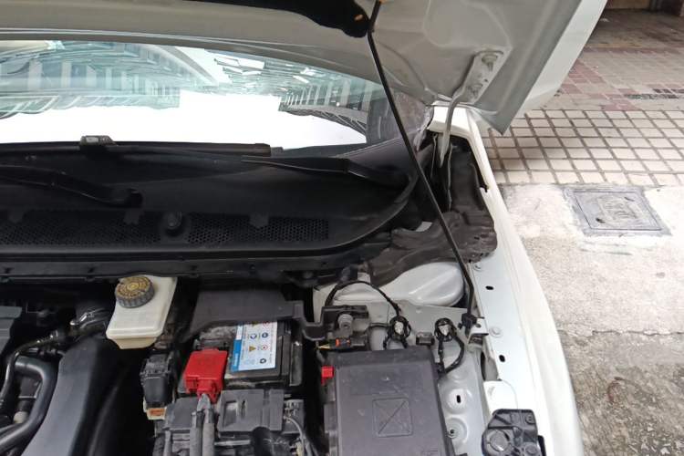 Used Peugeot 408 2016 1.6T Automatic Luxury Edition Engine Bay Left