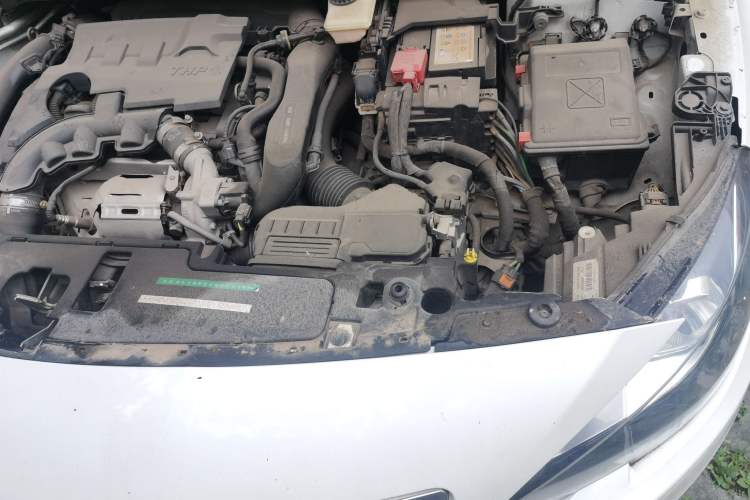 Used Peugeot 408 2016 1.6T Automatic Luxury Edition Engine Bay Left