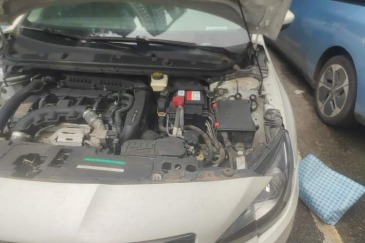 Used Peugeot 408 2016 1.6T Automatic Luxury Edition Engine Bay Left