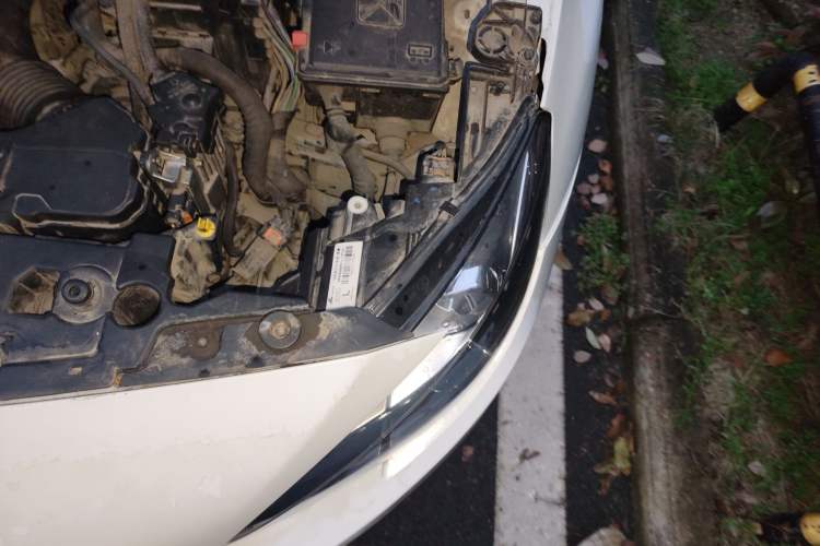 Used Peugeot 408 2016 1.6T Automatic Luxury Edition Engine Bay Left