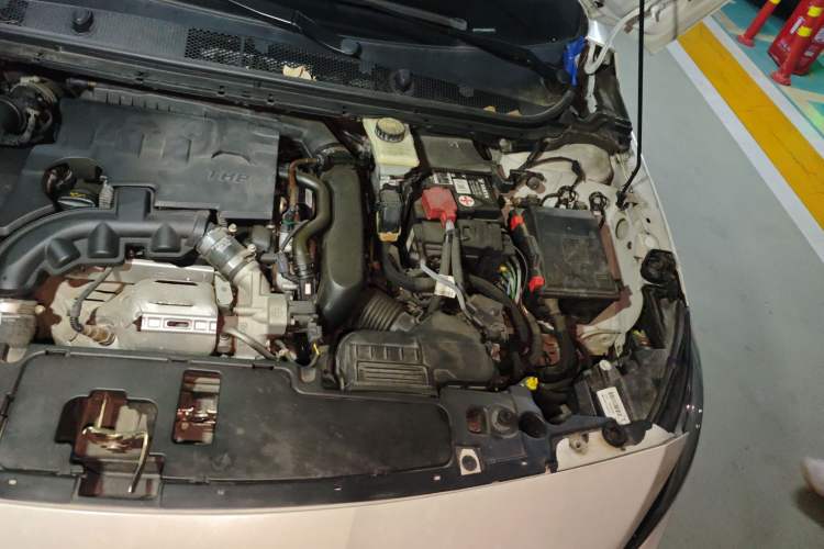 Used Peugeot 408 2016 1.6T Automatic Luxury Edition Engine Bay Left