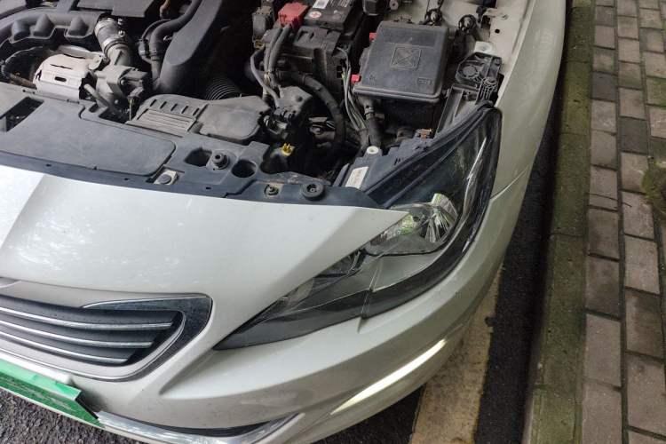 Used Peugeot 408 2016 1.6T Automatic Luxury Edition Engine Bay Left