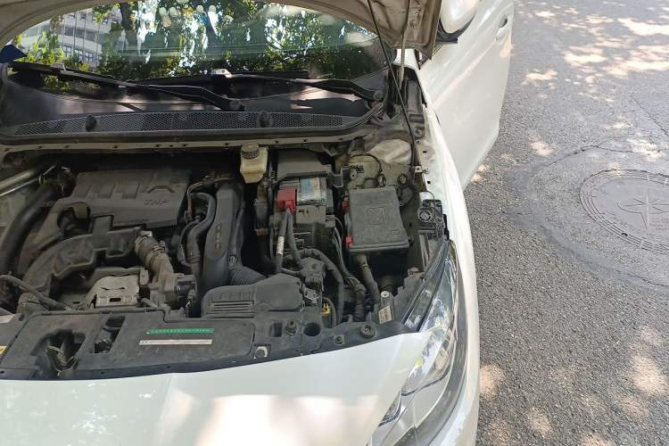 Used Peugeot 408 2016 1.6T Automatic Luxury Edition Engine Bay Left