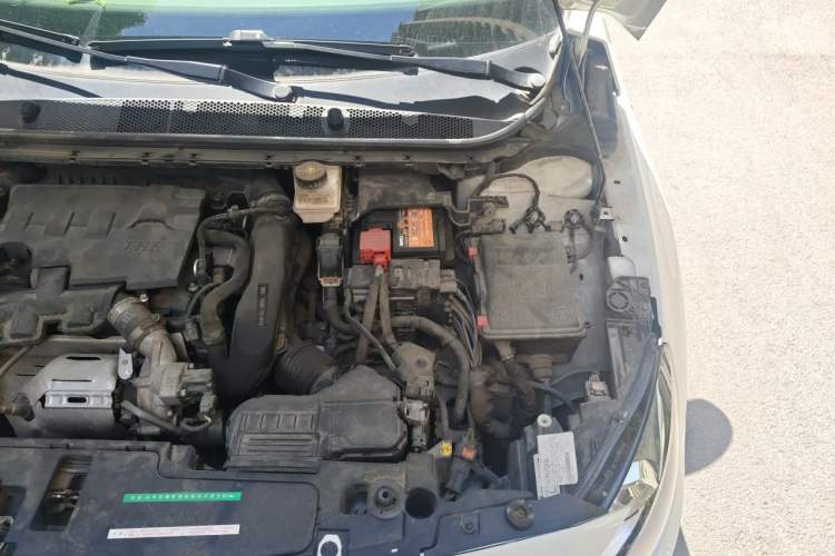 Used Peugeot 408 2016 1.6T Automatic Luxury Edition Engine Bay Left