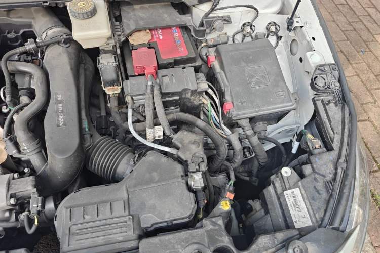 Used Peugeot 408 2016 1.6T Automatic Luxury Edition Engine Bay Left