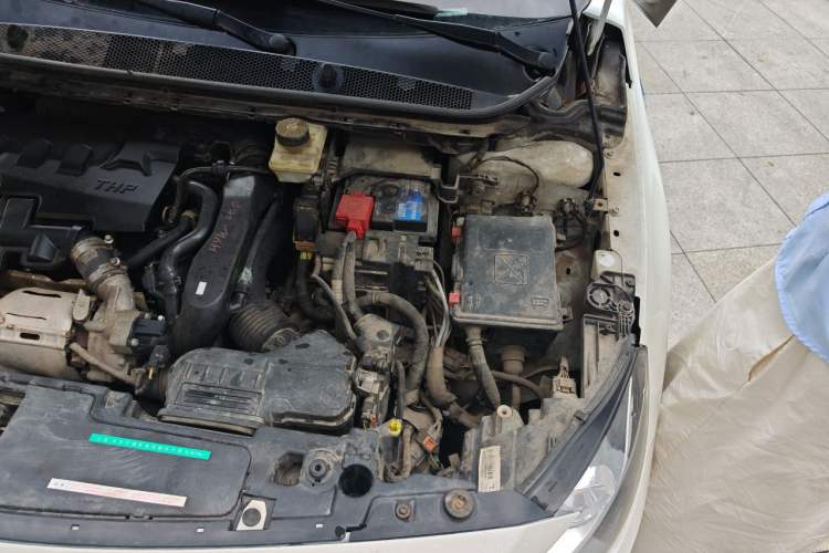 Used Peugeot 408 2016 1.6T Automatic Luxury Edition Engine Bay Left