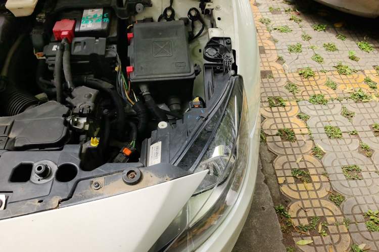 Used Peugeot 408 2016 1.6T Automatic Luxury Edition Engine Bay Left