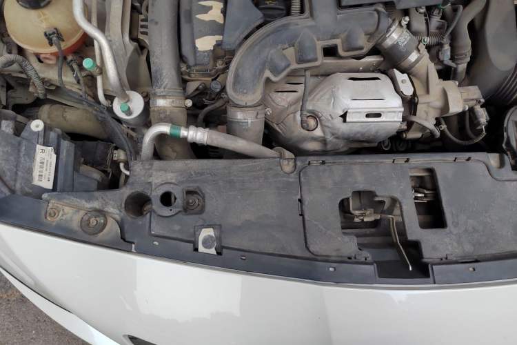 Used Peugeot 408 2016 1.6T Automatic Luxury Edition Engine Bay Right
