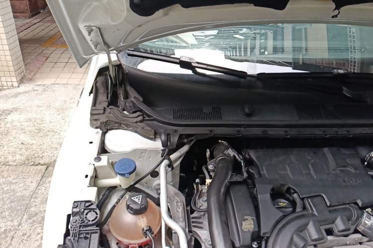 Used Peugeot 408 2016 1.6T Automatic Luxury Edition Engine Bay Right