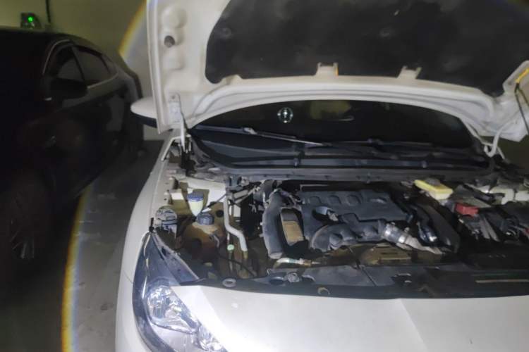 Used Peugeot 408 2016 1.6T Automatic Luxury Edition Engine Bay Right