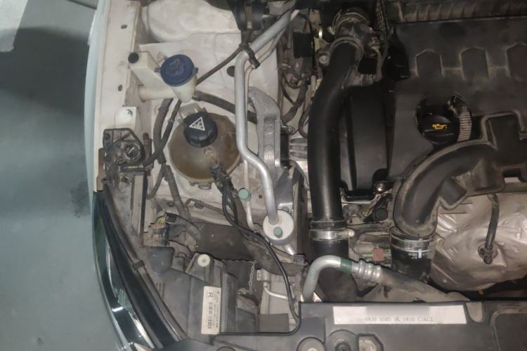 Used Peugeot 408 2016 1.6T Automatic Luxury Edition Engine Bay Right