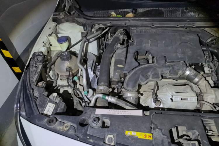 Used Peugeot 408 2016 1.6T Automatic Luxury Edition Engine Bay Right