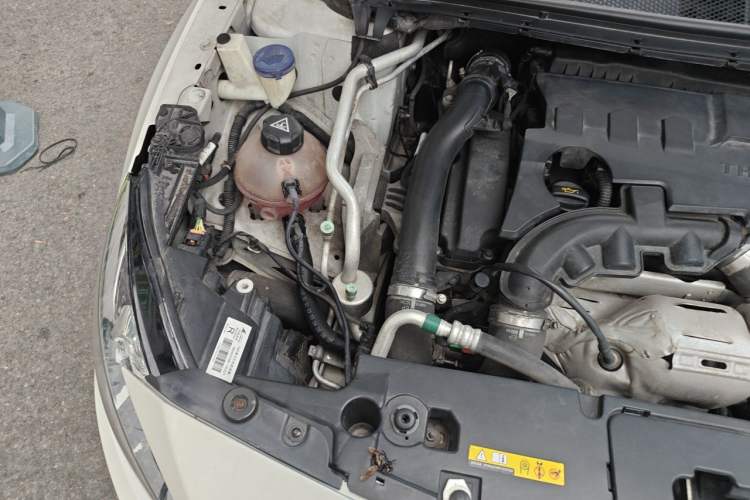 Used Peugeot 408 2016 1.6T Automatic Luxury Edition Engine Bay Right