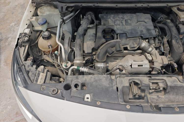 Used Peugeot 408 2016 1.6T Automatic Luxury Edition Engine Bay Right