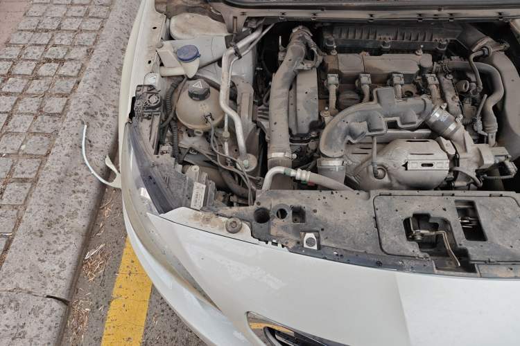 Used Peugeot 408 2016 1.6T Automatic Luxury Edition Engine Bay Right