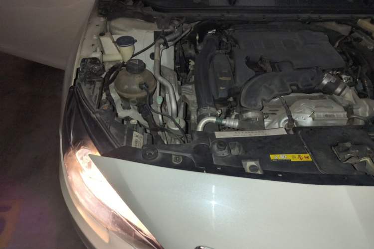 Used Peugeot 408 2016 1.6T Automatic Luxury Edition Engine Bay Right