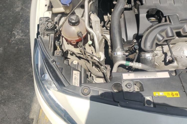 Used Peugeot 408 2016 1.6T Automatic Luxury Edition Engine Bay Right