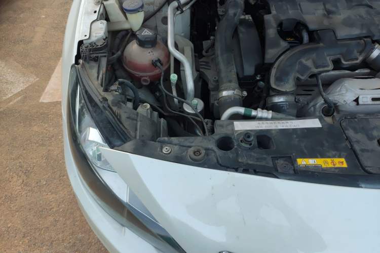 Used Peugeot 408 2016 1.6T Automatic Luxury Edition Engine Bay Right