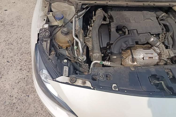 Used Peugeot 408 2016 1.6T Automatic Luxury Edition Engine Bay Right