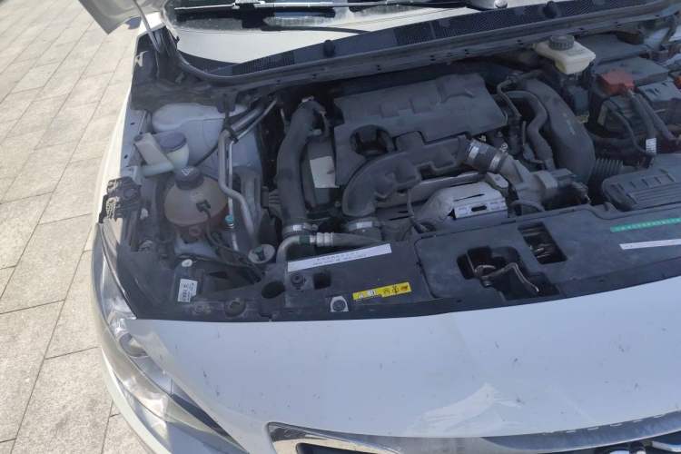 Used Peugeot 408 2016 1.6T Automatic Luxury Edition Engine Bay Right