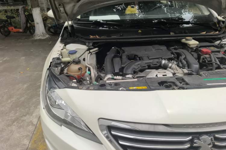 Used Peugeot 408 2016 1.6T Automatic Luxury Edition Engine Bay Right