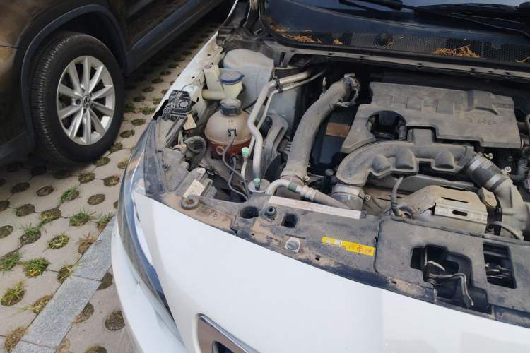 Used Peugeot 408 2016 1.6T Automatic Luxury Edition Engine Bay Right