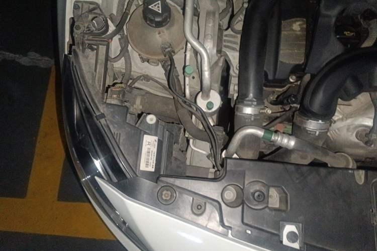 Used Peugeot 408 2016 1.6T Automatic Luxury Edition Engine Bay Right