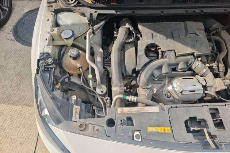 Used Peugeot 408 2016 1.6T Automatic Luxury Edition Engine Bay Right