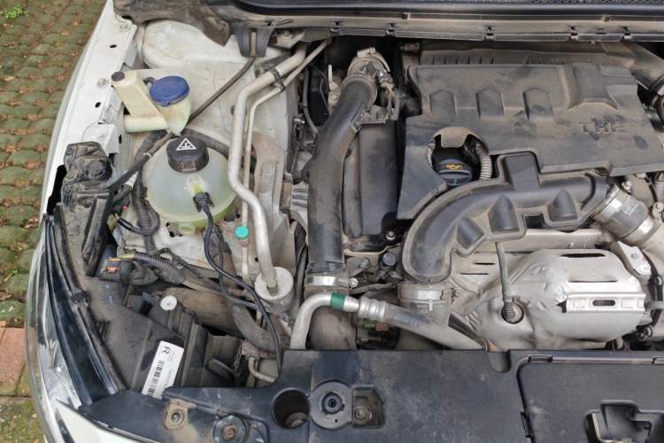 Used Peugeot 408 2016 1.6T Automatic Luxury Edition Engine Bay Right