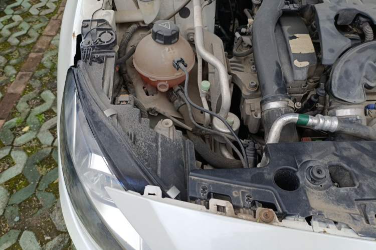 Used Peugeot 408 2016 1.6T Automatic Luxury Edition Engine Bay Right