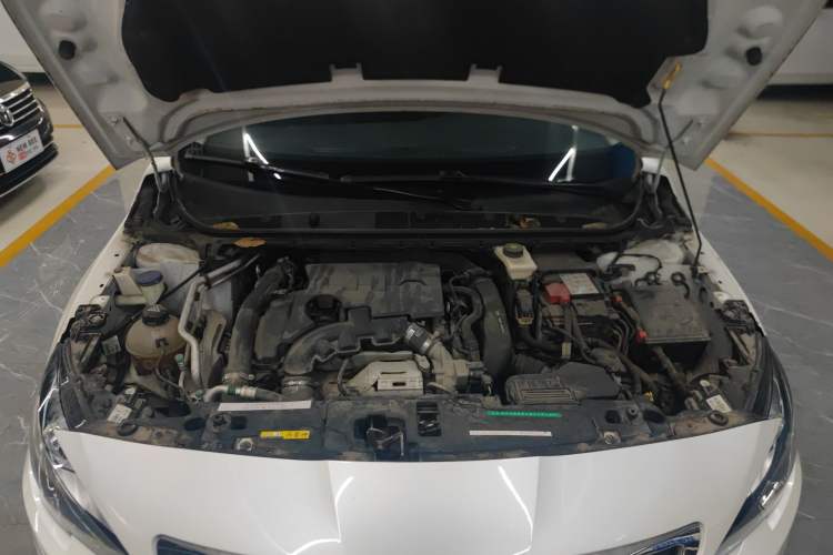 Used Peugeot 408 2016 1.6T Automatic Luxury Edition Engine Bay