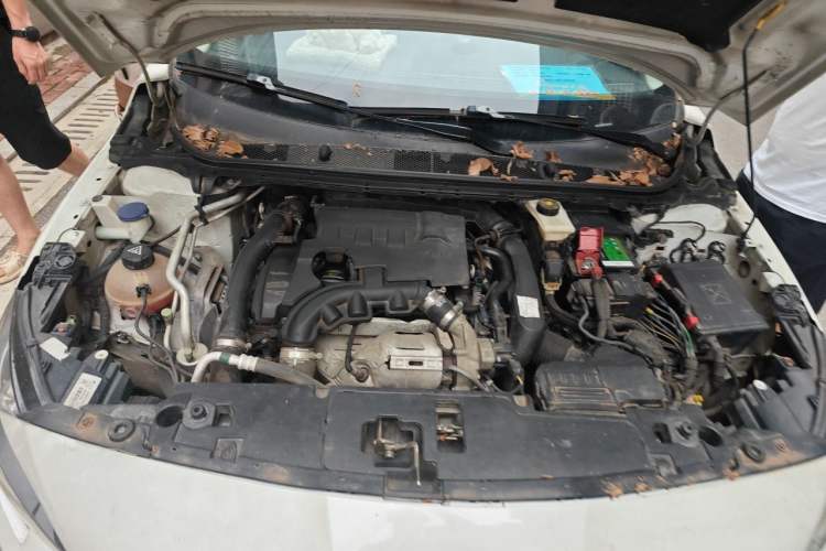 Used Peugeot 408 2016 1.6T Automatic Luxury Edition Engine Bay