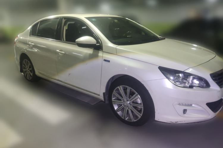 Used Peugeot 408 2016 1.6T Automatic Luxury Edition Front Right 45 Deg