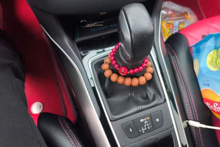 Used Peugeot 408 2016 1.6T Automatic Luxury Edition Gear Lever
