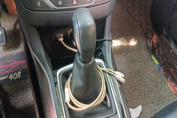 Used Peugeot 408 2016 1.6T Automatic Luxury Edition Gear Lever