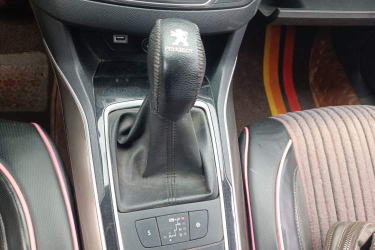 Used Peugeot 408 2016 1.6T Automatic Luxury Edition Gear Lever