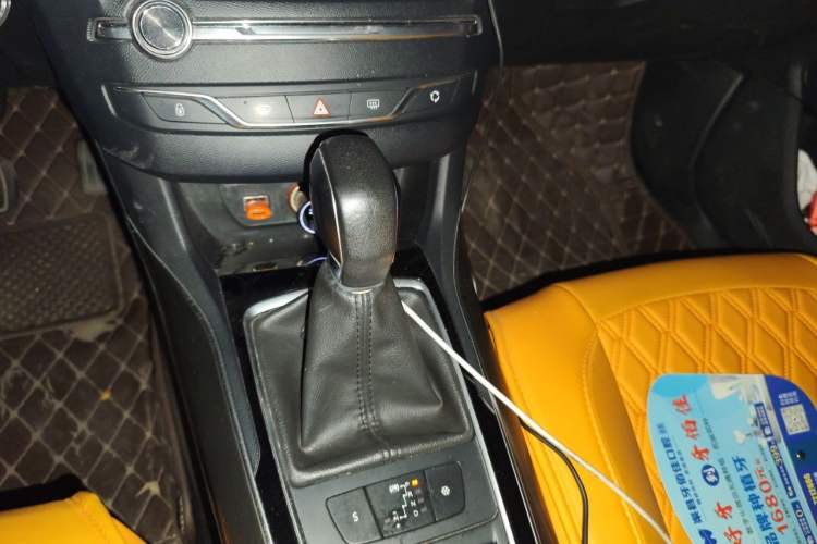 Used Peugeot 408 2016 1.6T Automatic Luxury Edition Gear Lever