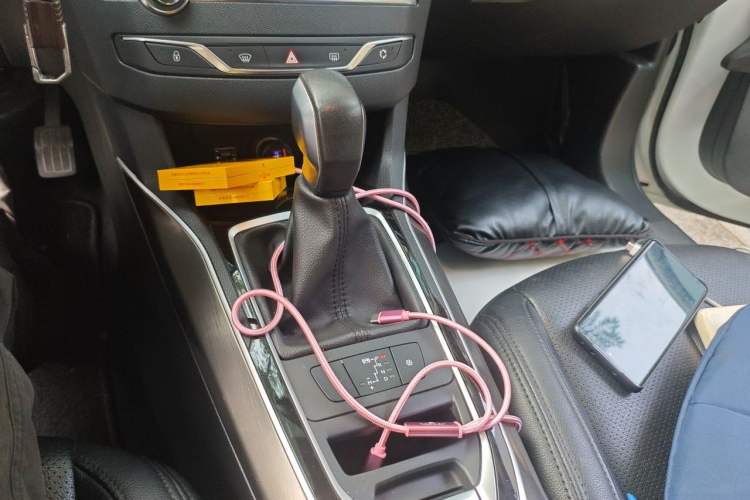 Used Peugeot 408 2016 1.6T Automatic Luxury Edition Gear Lever