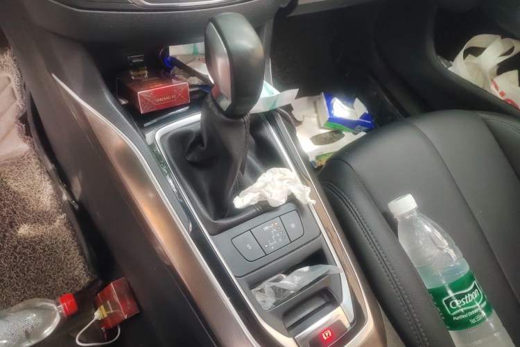 Used Peugeot 408 2016 1.6T Automatic Luxury Edition Gear Lever