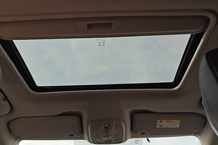 Used Peugeot 408 2016 1.6T Automatic Luxury Edition Headliner