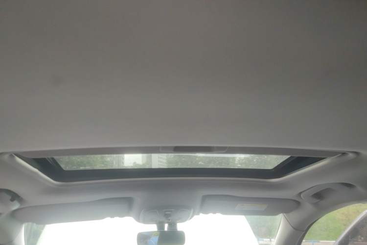 Used Peugeot 408 2016 1.6T Automatic Luxury Edition Headliner
