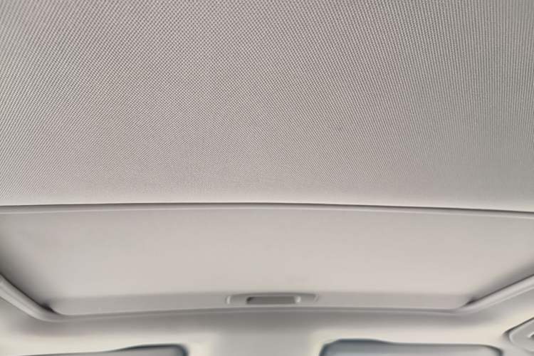 Used Peugeot 408 2016 1.6T Automatic Luxury Edition Headliner