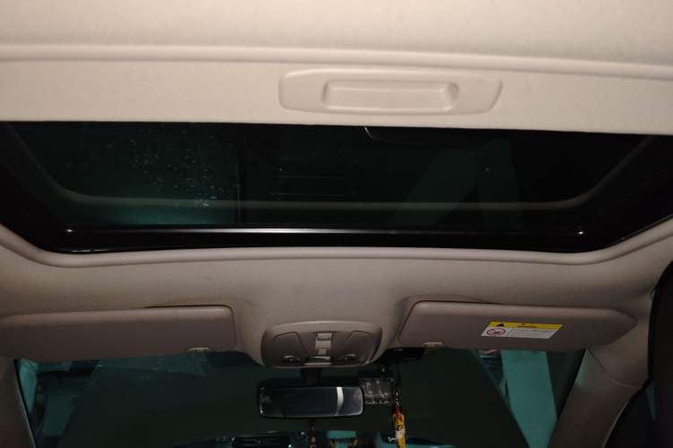 Used Peugeot 408 2016 1.6T Automatic Luxury Edition Headliner